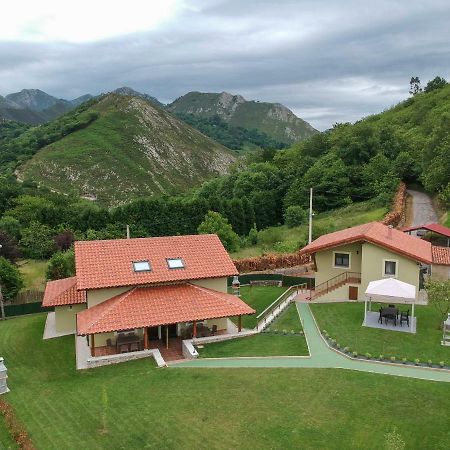 El Campo Mateo Apartamentos Cangas de Onís Exterior foto